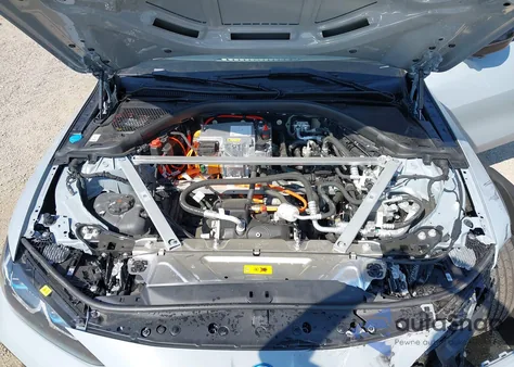 2024 BMW I4 M50 z USA, uszkodzony, nr VIN WBY33AW03RFR97909